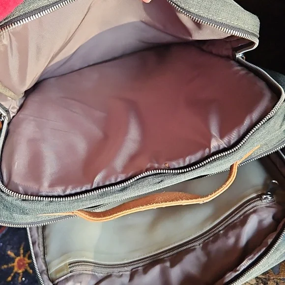 Nordace Men/ Woman Siena Pro 17" Backpack in Green - Picture 10 of 16